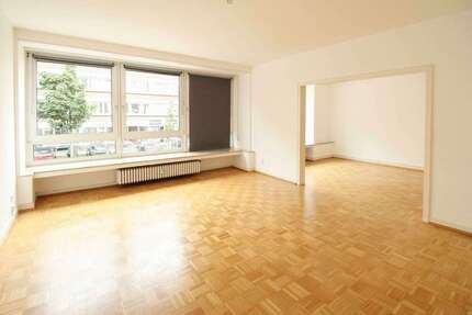 Wohnung zum Kaufen in Düsseldorf 477.000 € 107.08 m²